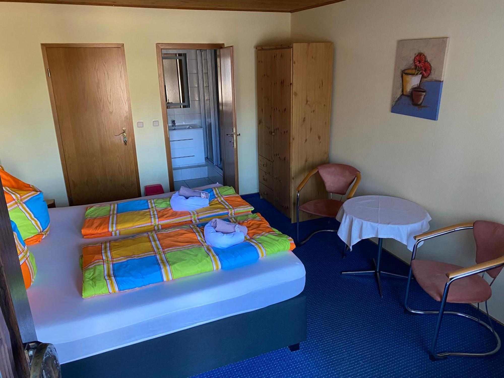 Motel Zur Festwiese Gierstadt Ngoại thất bức ảnh