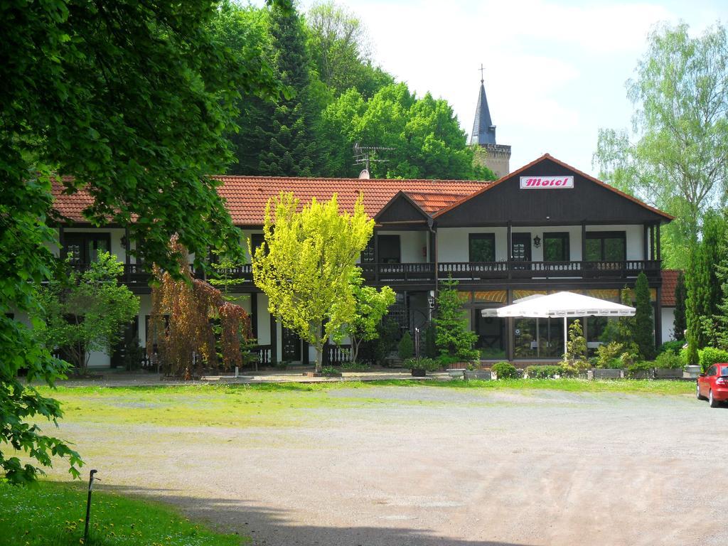Motel Zur Festwiese Gierstadt Ngoại thất bức ảnh